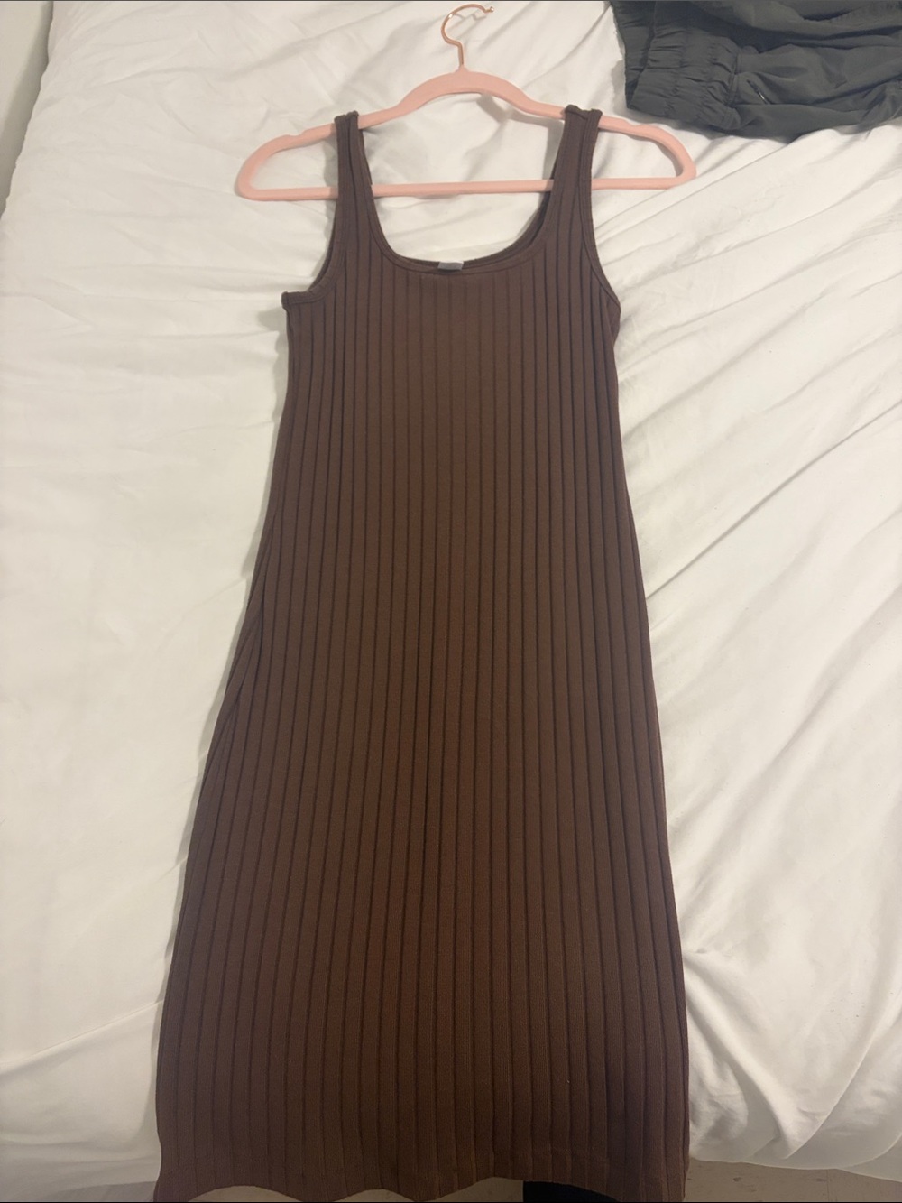 Old Navy Ribbed Scoop Midi Dress in Brown
